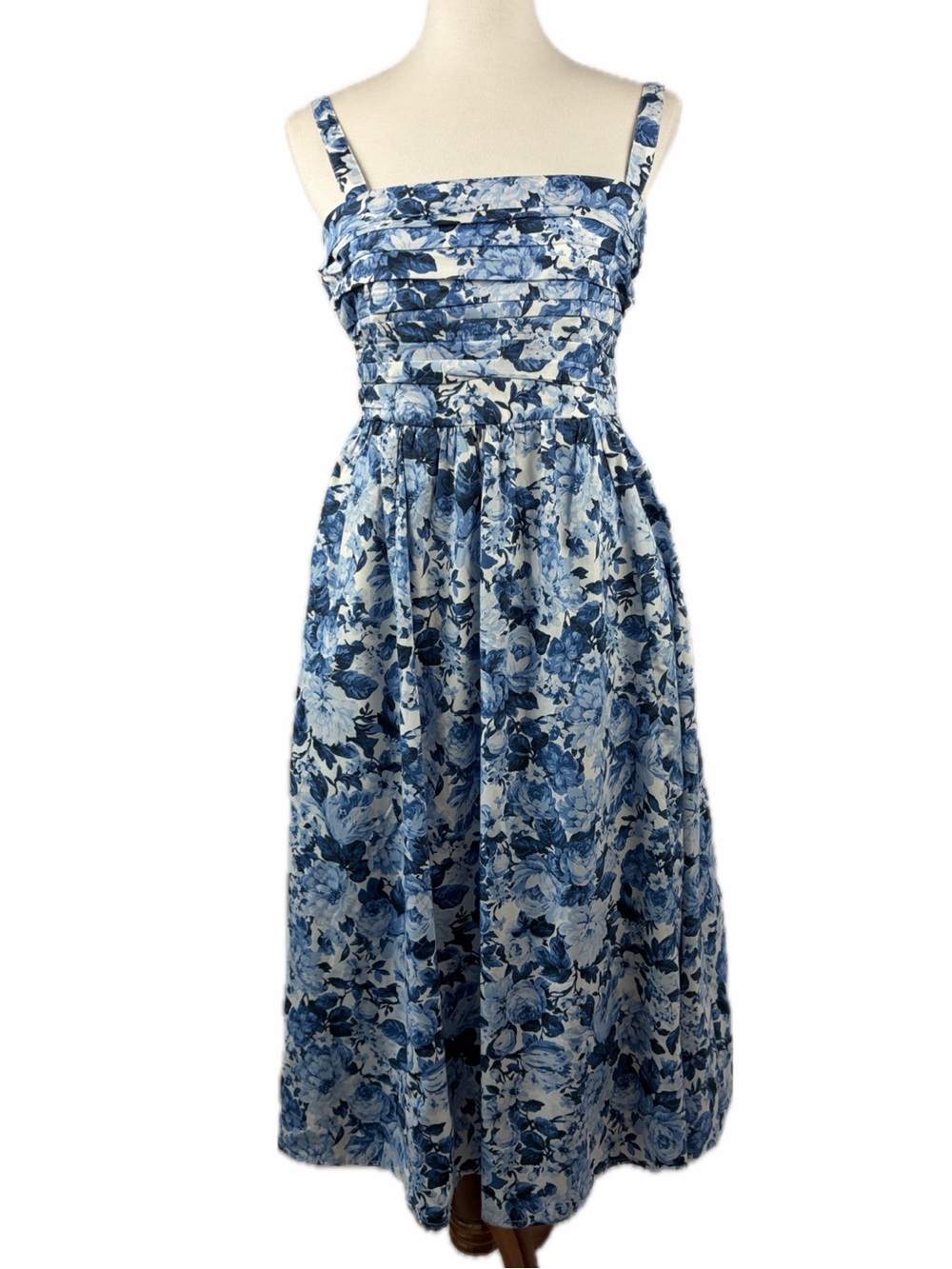 Abercrombie & Fitch Emerson Floral Dress Sz MP Petite Cottage Milkmaid Euro Cafe